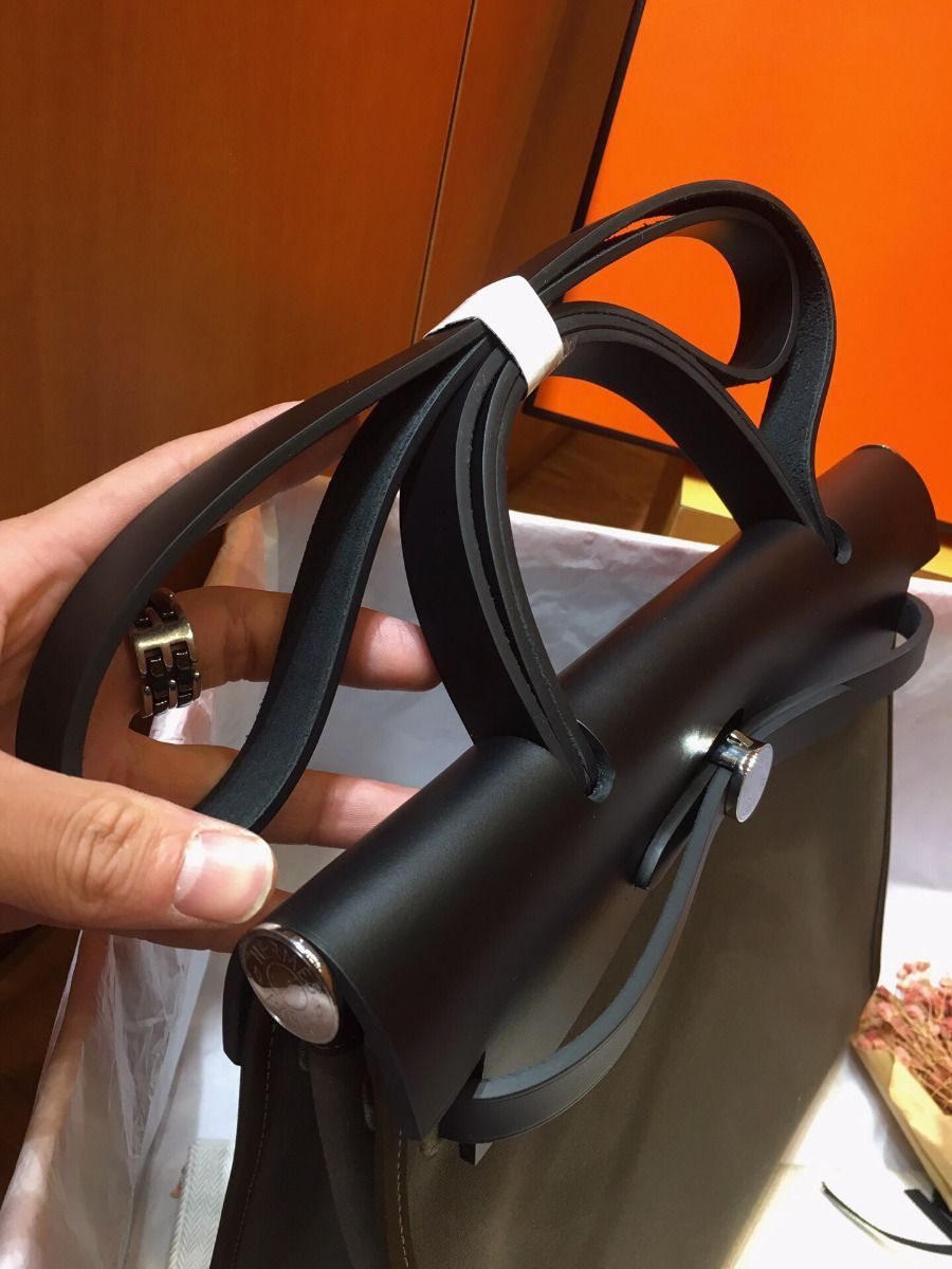 Hermes Herbag Zip 31cm Bag In Black And Canopee - Image 6