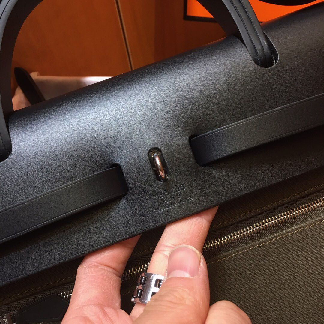 Hermes Herbag Zip 31cm Bag In Black And Canopee - Image 8