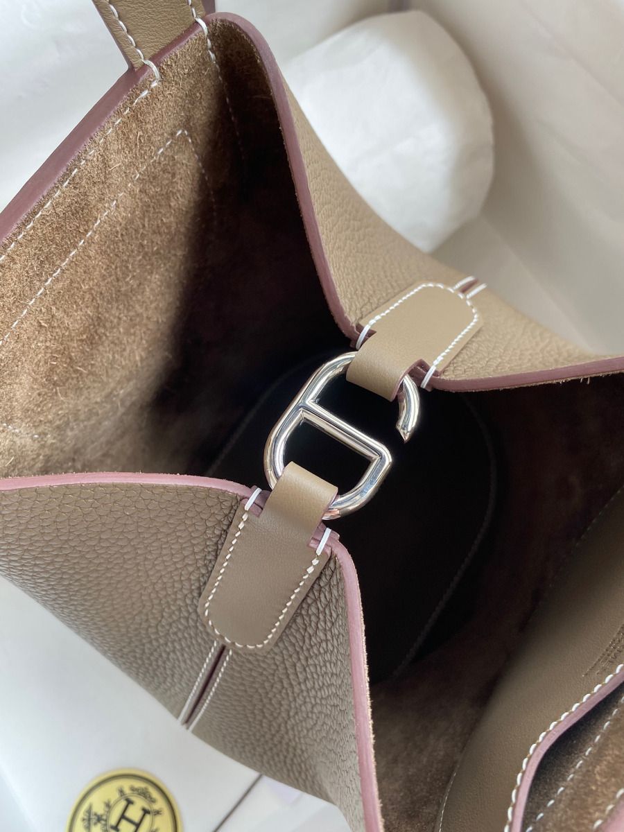 Hermes In The Loop 18 Handmade Bag in Taupe Clemence Leatherther - Image 9