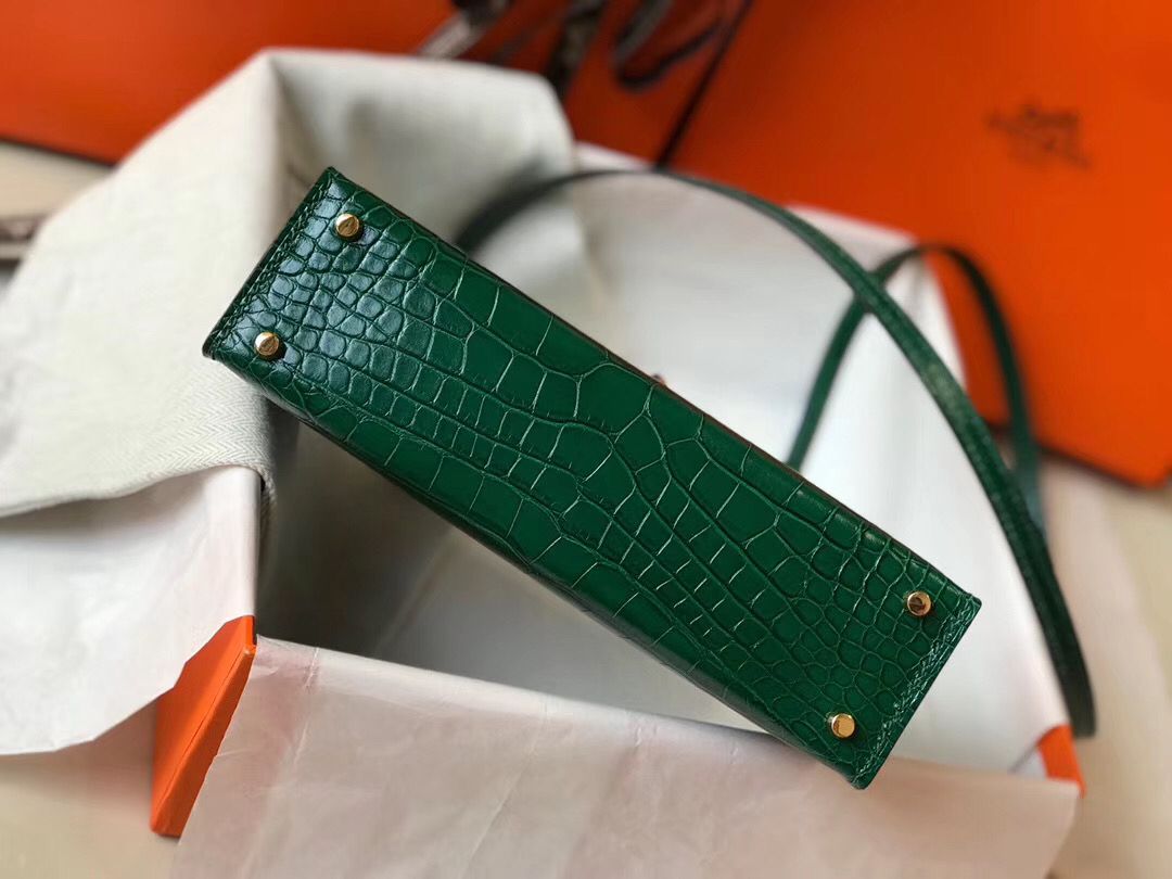 Hermes Kelly Mini II Handmade Bag In Green Crocodile Embossed Leather - Image 5