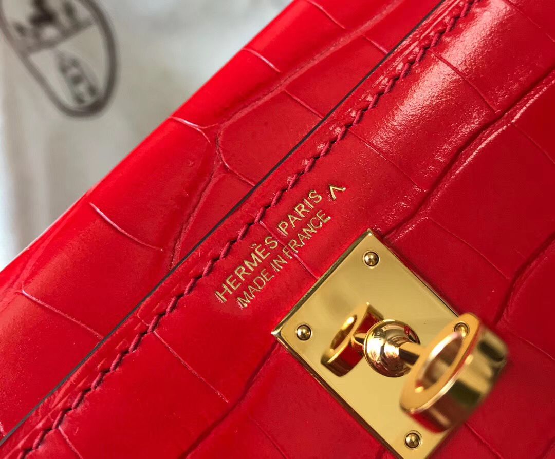 Hermes Kelly Mini II Handmade Bag In Red Crocodile Embossed Leather - Image 5