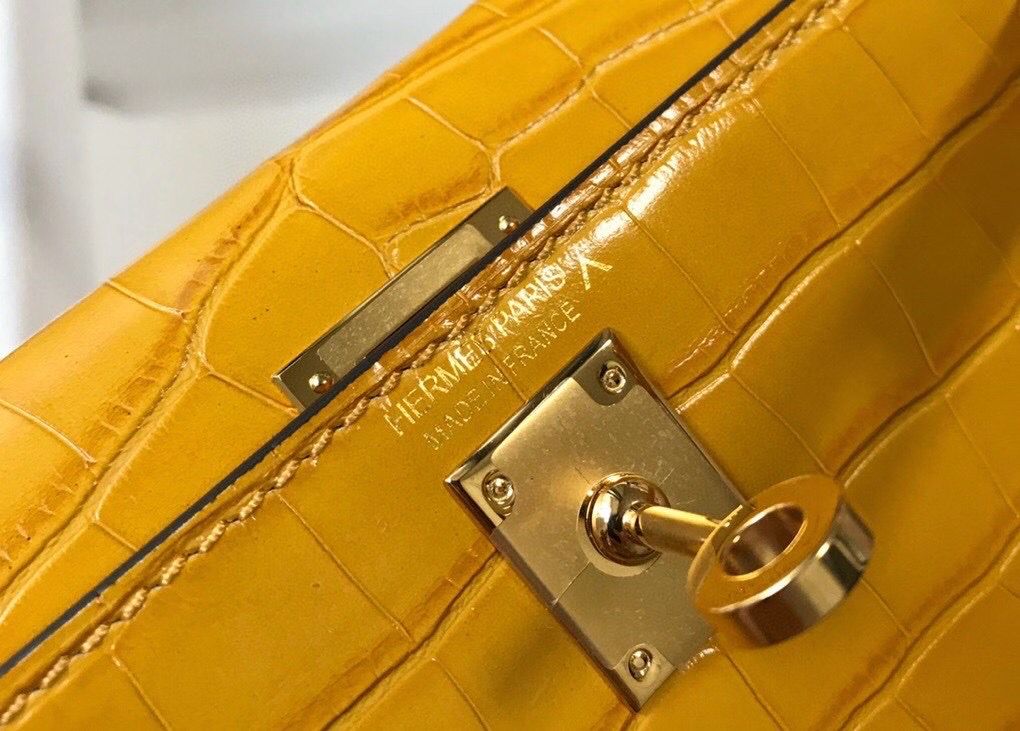 Hermes Kelly Mini II Bag In Yellow Embossed Crocodile Leather - Image 6