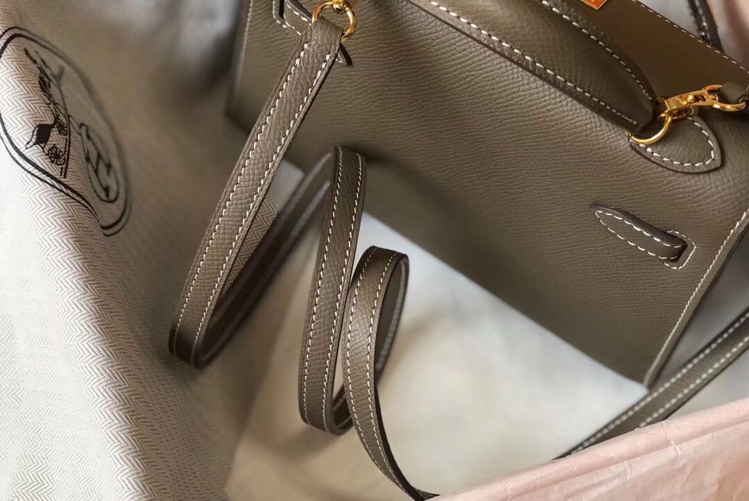 Hermes Kelly Mini II Bag In Taupe Grey Epsom Leather GHW - Image 5
