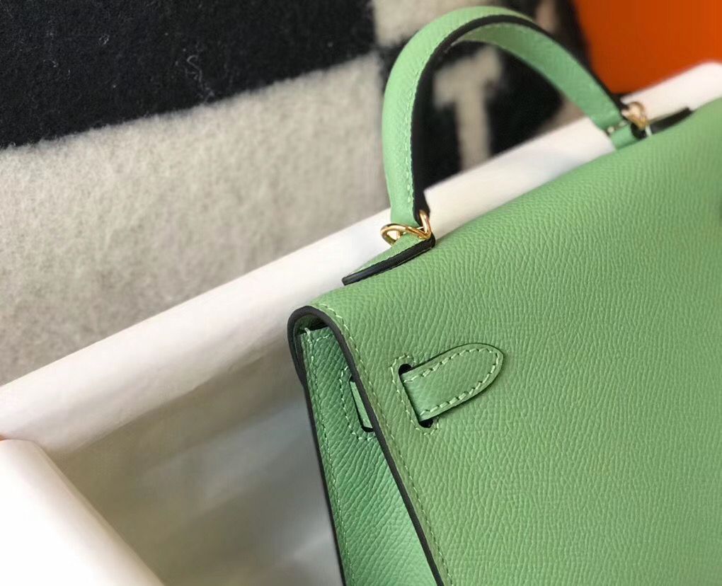 Hermes Kelly Mini II Bag In Vert Criquet Epsom Leather GHW - Image 6