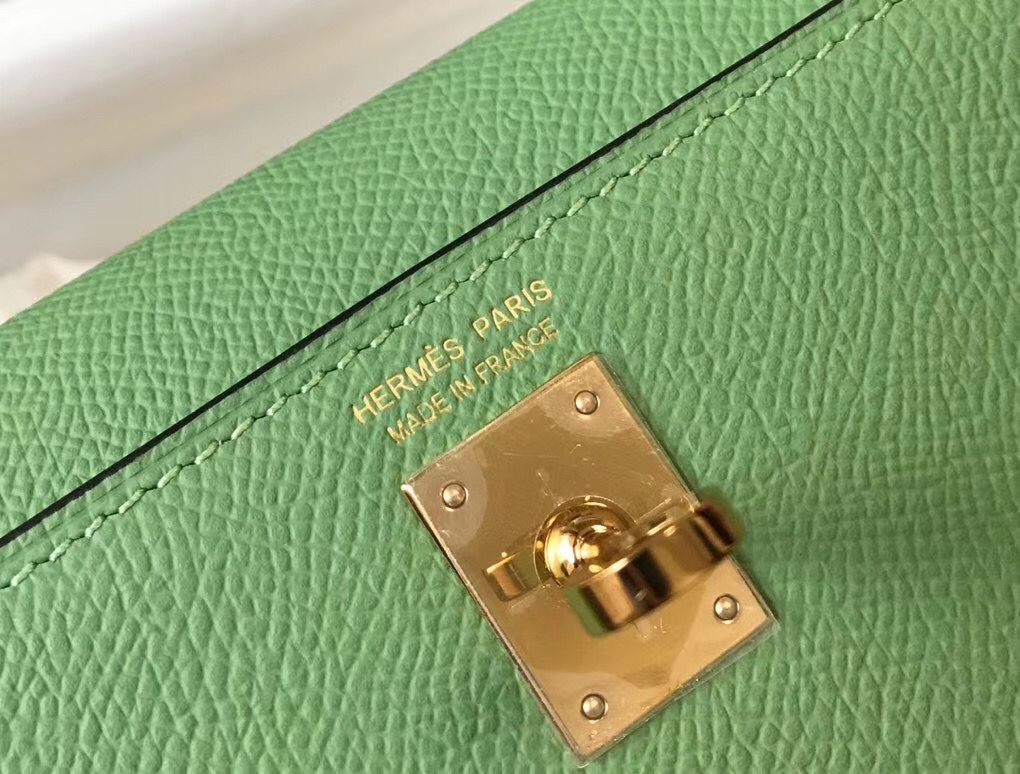 Hermes Kelly Mini II Bag In Vert Criquet Epsom Leather GHW - Image 7