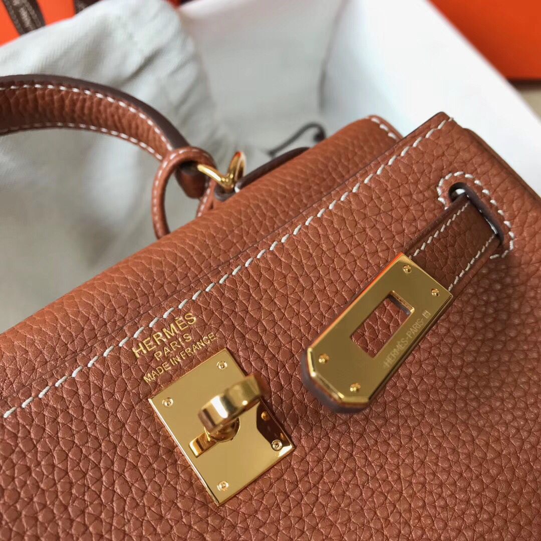 Hermes Kelly 20cm Bag In Gold Clemence Leather GHW - Image 7