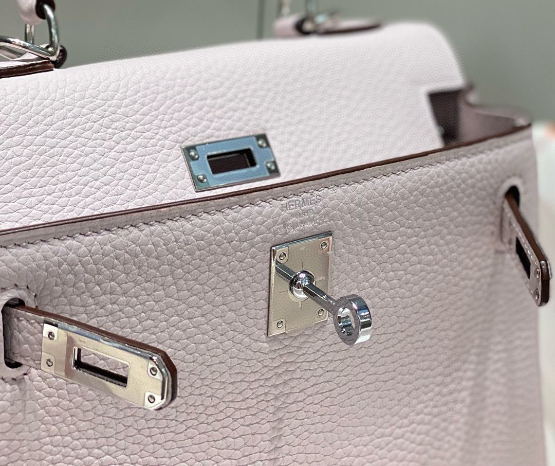 Hermes Kelly 20cm Bag In Mauve Pale Clemence Leather PHW - Image 6