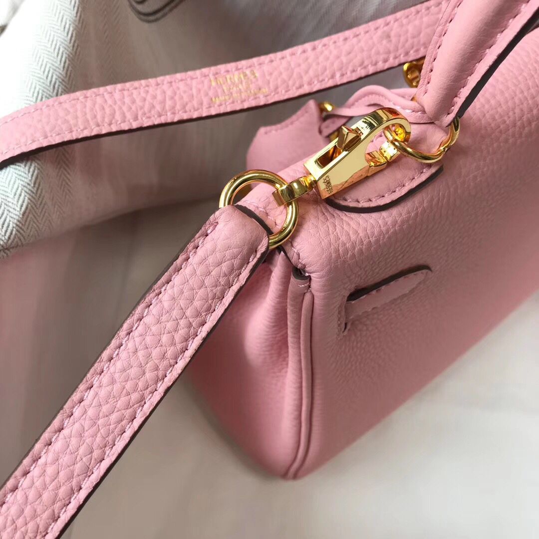 Hermes Kelly 20cm Bag In Pink Clemence Leather GHW - Image 6