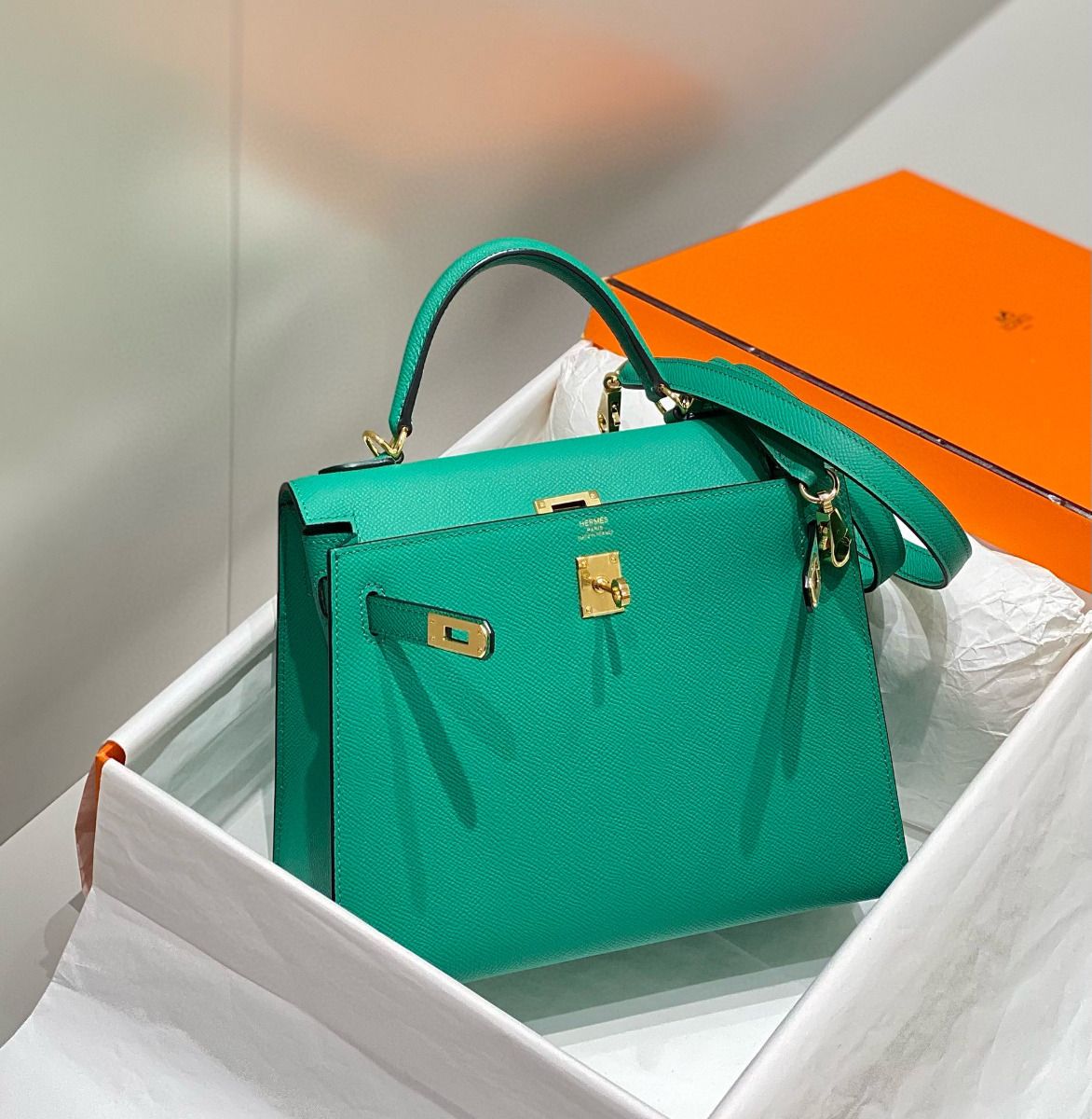 Hermes Kelly 25cm Sellier Bag In Vert Jade Epsom Leather - Image 4