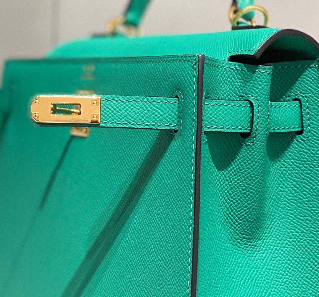 Hermes Kelly 28cm Bag In Vert Jade Epsom Leather PHW - Image 7