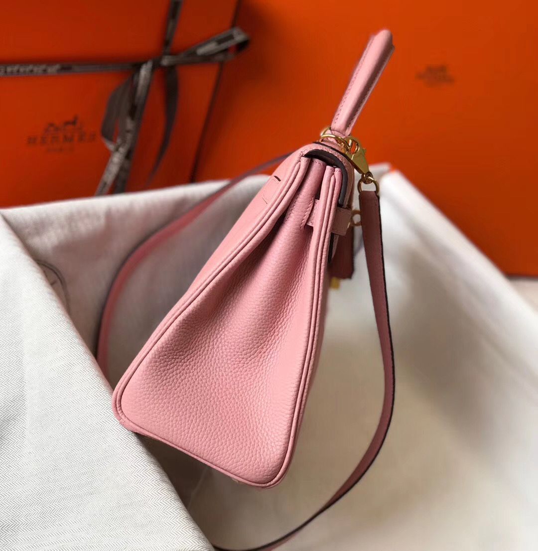Hermes Kelly 32cm Bag In Pink Clemence Leather GHW - Image 7