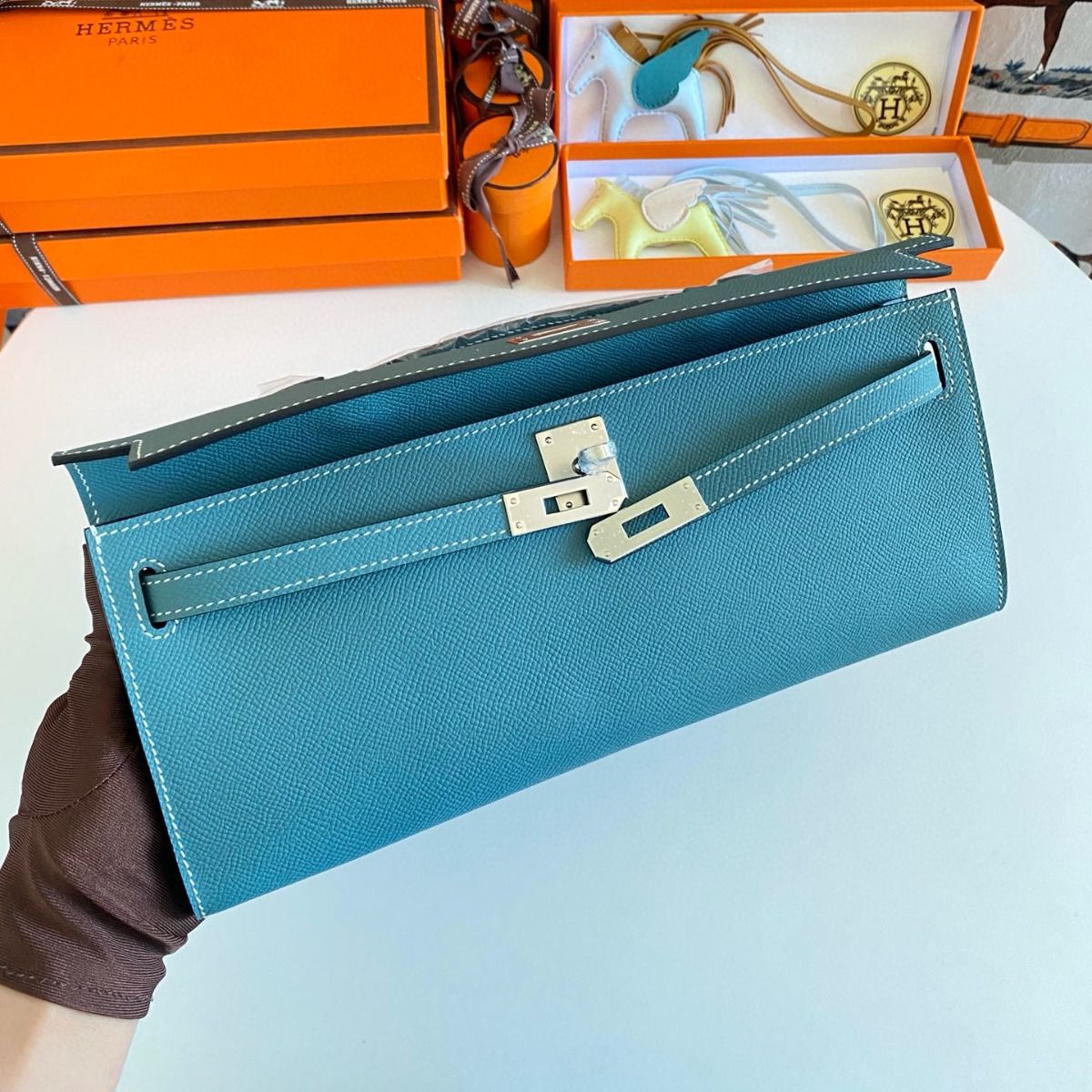 Hermes Kelly Cut Handmade Bag in Blue Jean Epsom Calfskin - Image 4