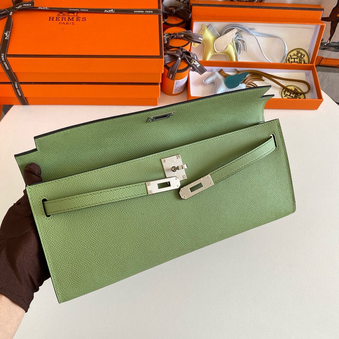 Hermes Kelly Cut Handmade Bag in Vert Criquet Epsom Calfskin - Image 8