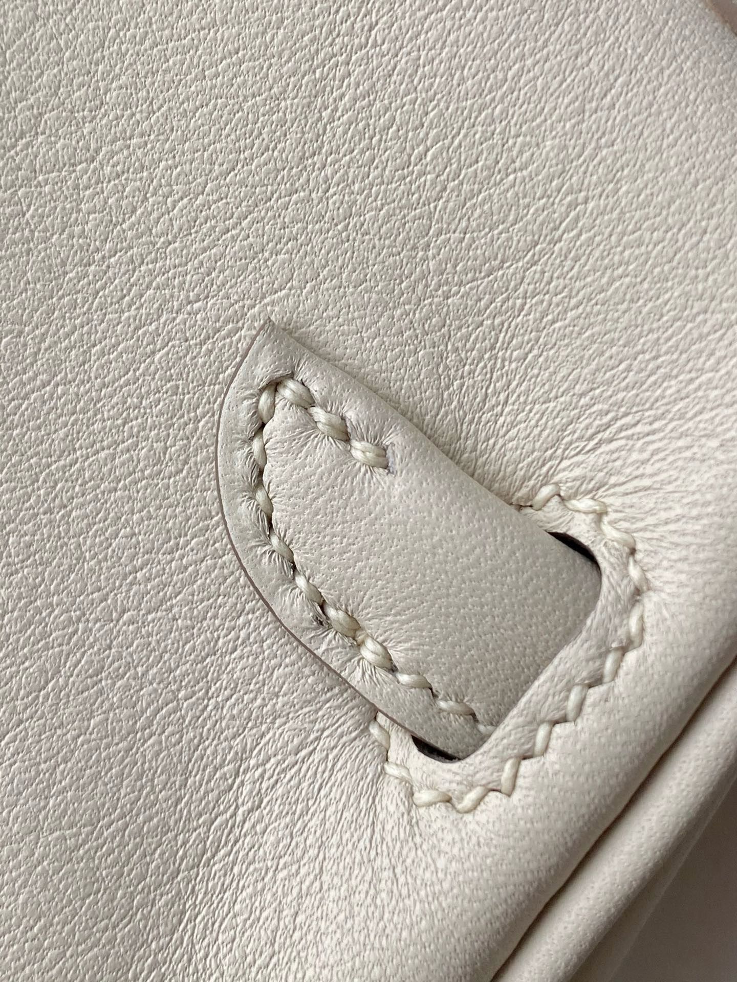 Hermes Kelly Doll Quelle Idole Bag in Craie Swift Calfskin - Image 9