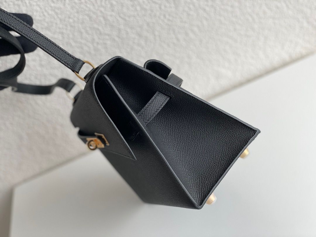 Hermes Kelly En Desordre 20 Handmade Bag In Black Epsom Calfskin - Image 5
