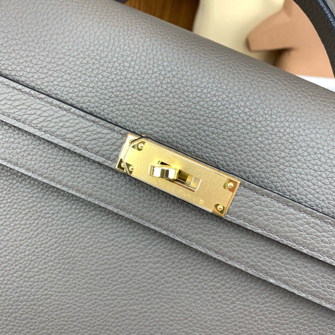 Hermes Kelly Depeches 36 Briefcase in Etain Clemence Leather - Image 7