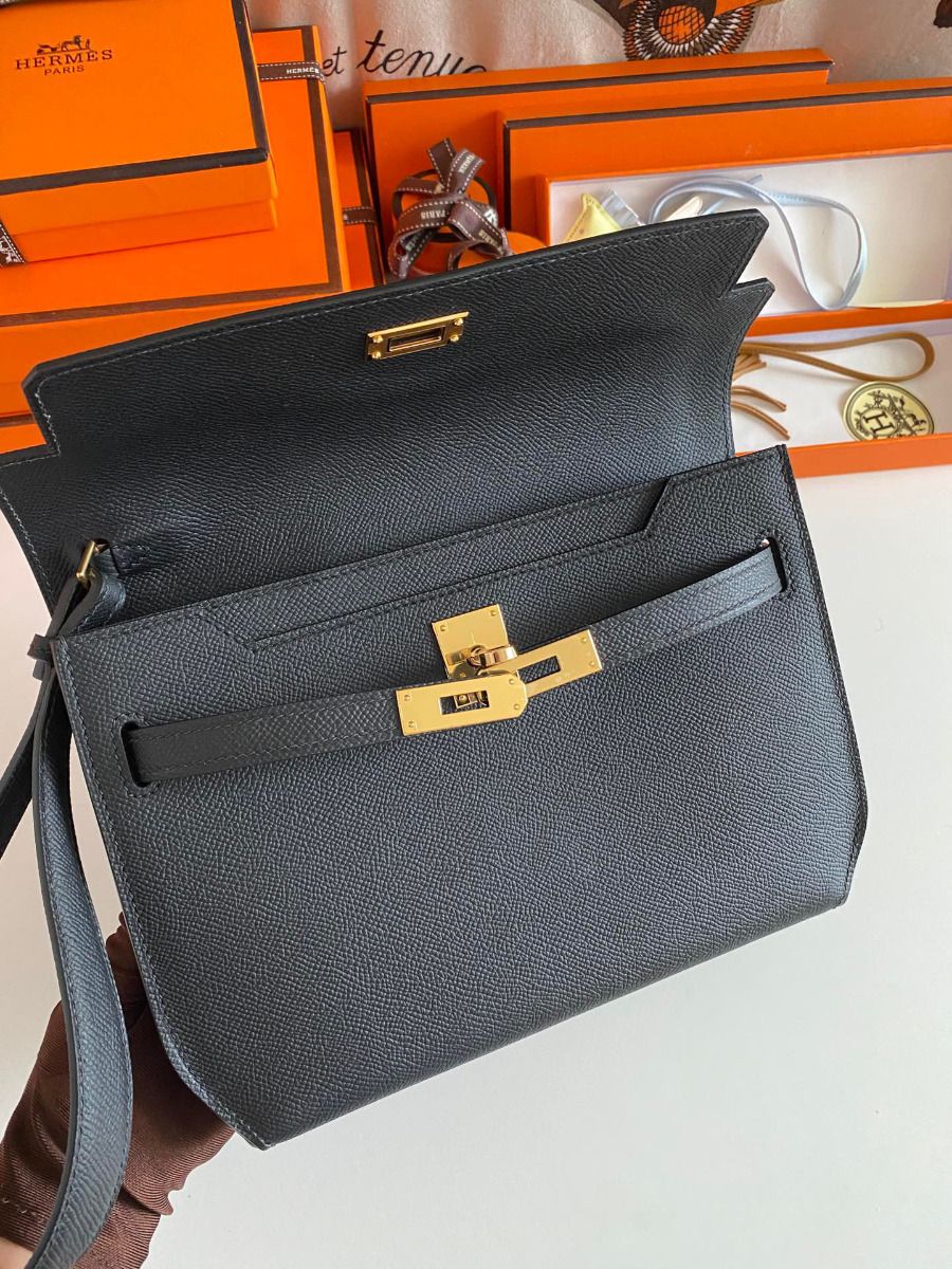 Hermes Kelly Depeches 25 Pouch in Black Epsom Calfskin - Image 7