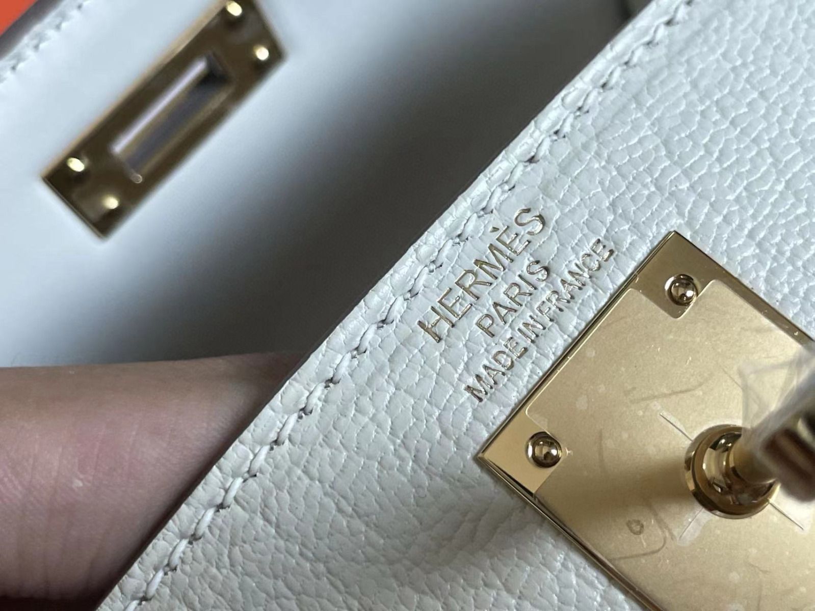 Hermes Kelly Elan Handmade Bag In Craie Chevre Mysore Leather - Image 10