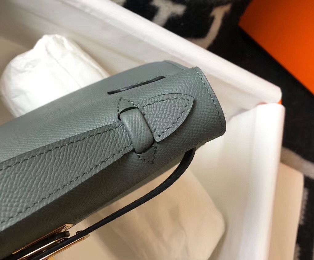 Hermes Kelly Pochette Bag In Vert Amande Epsom Leather - Image 6