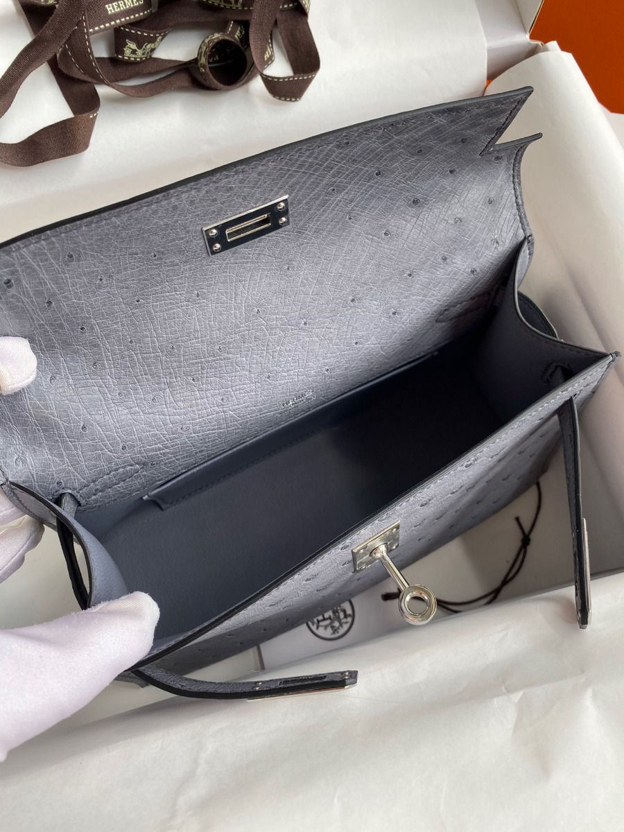 Hermes Kelly Pochette Handmade Bag In Gris Agate Ostrich Leather - Image 9