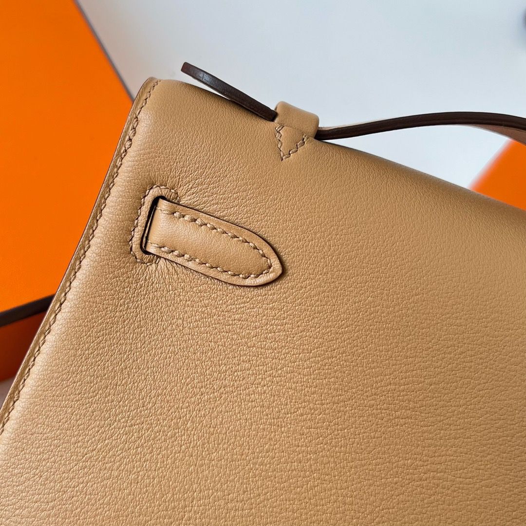 Hermes Kelly Pochette Handmade Bag In Chai Swift Calfskin - Image 9