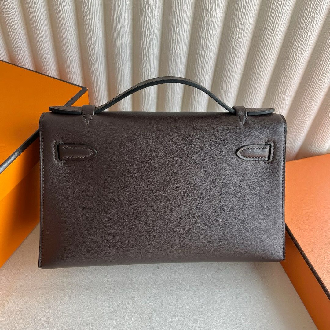 Hermes Kelly Pochette Handmade Bag in Ebene Swift Calfskin - Image 8