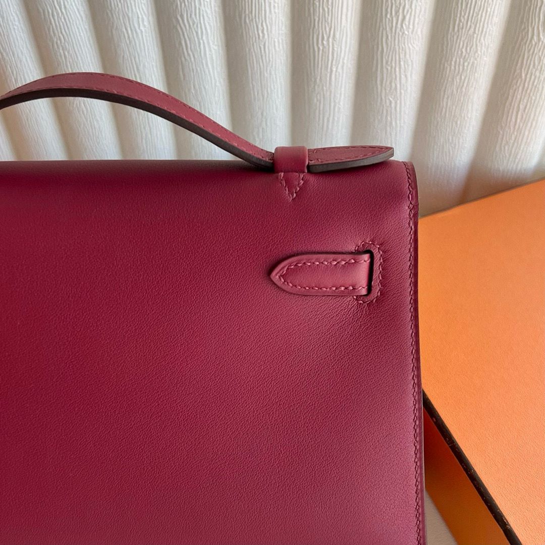 Hermes Kelly Pochette Handmade Bag in Rouge Grenat Swift Calfskin - Image 8