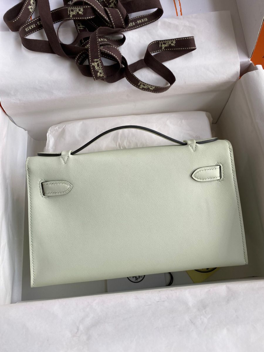 Hermes Kelly Pochette Handmade Bag In Vert Fizz Swift Calfskin - Image 3