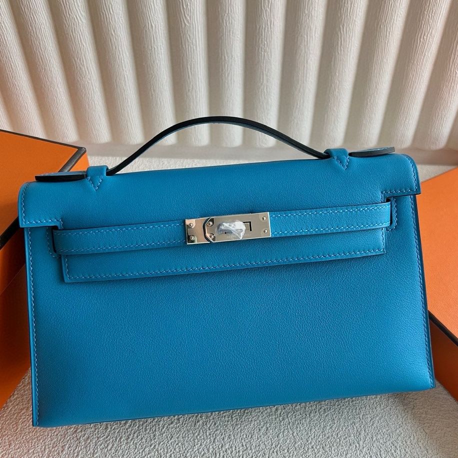 Hermes Kelly Pochette Verso Handmade Bag in Blue Frida Swift Calfskin - Image 3