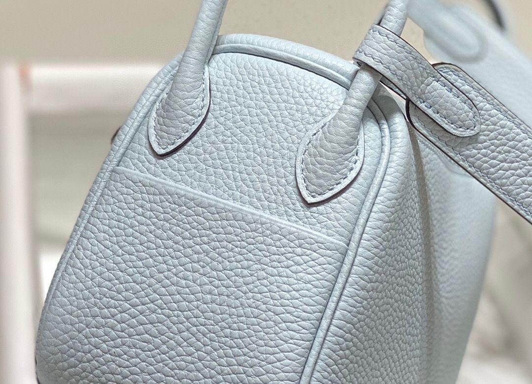 Hermes Lindy Mini Bag In Blue Brume Clemence Leather GHW - Image 7