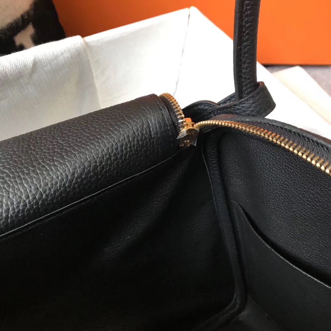 Hermes Lindy 30cm Bag In Black Clemence Leather GHW - Image 8