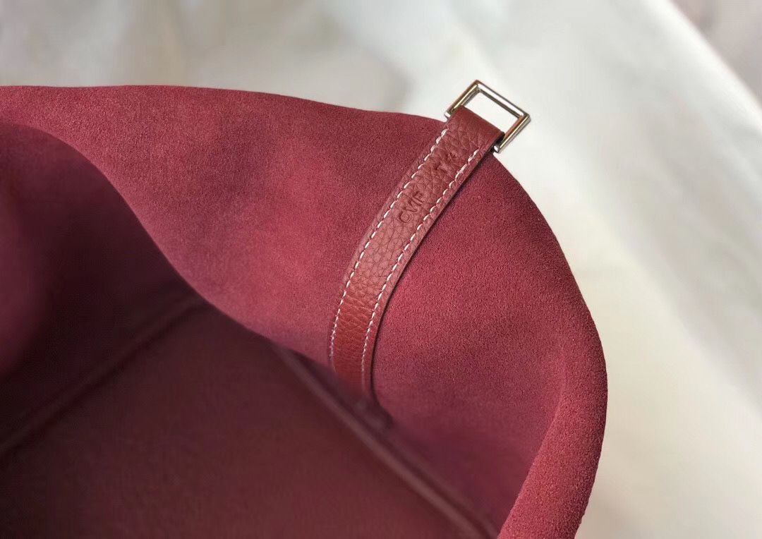 Hermes Picotin Lock 22 Bag In Bordeaux Clemence Leather - Image 8