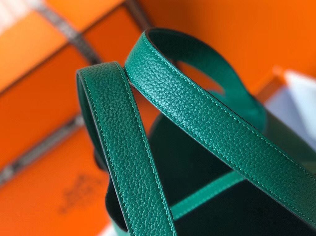 Hermes Picotin Lock 22 Bag In Vert Vertigo Clemence Leather - Image 3
