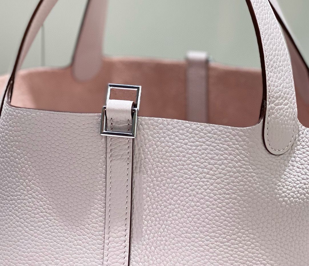 Hermes Picotin Lock 22 Bag In Mauve Pale Clemence Leather - Image 9