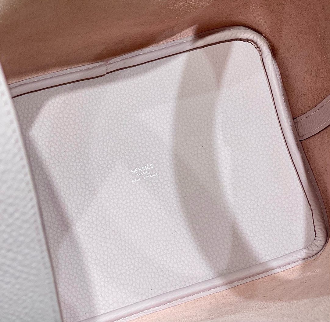Hermes Picotin Lock 22 Bag In Mauve Pale Clemence Leather - Image 10