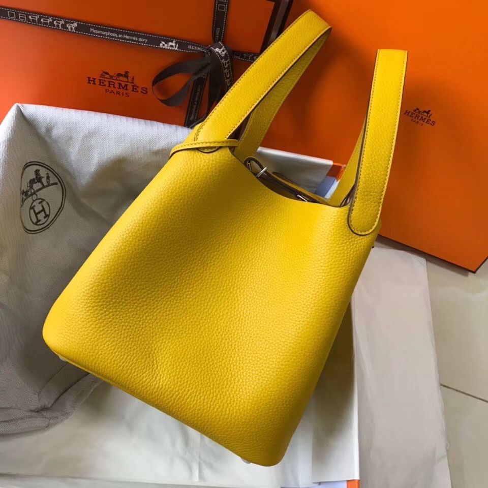 Hermes Picotin Lock 22 Bag In Yellow Clemence Leather - Image 3