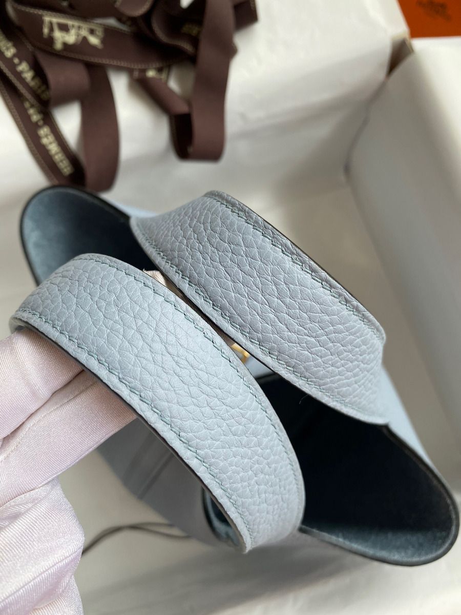 Hermes Picotin Lock 18 Handmade Bag in Blue Lin Clemence Leather - Image 6