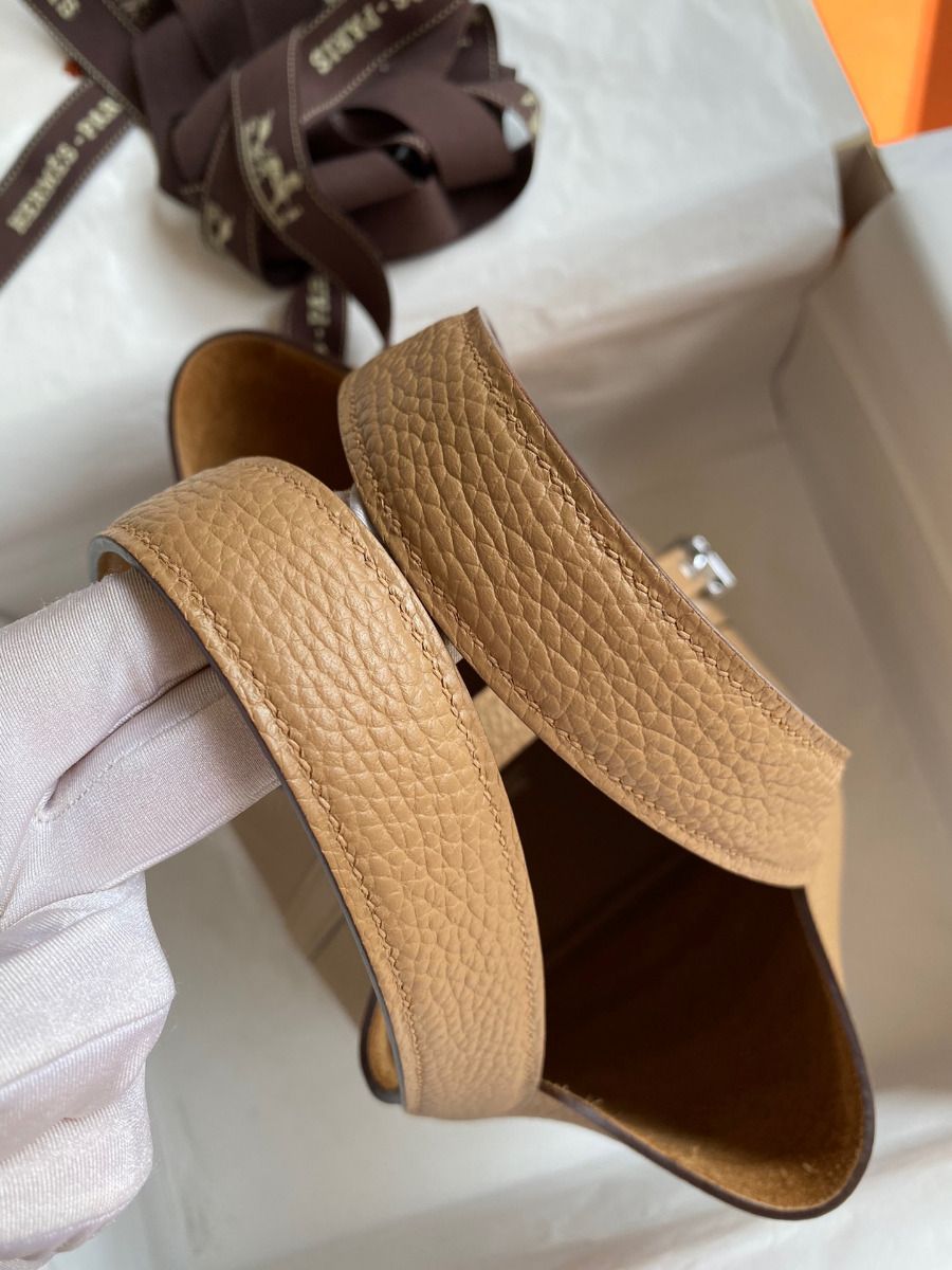 Hermes Picotin Lock 18 Handmade Bag in Chai Clemence Leather - Image 6