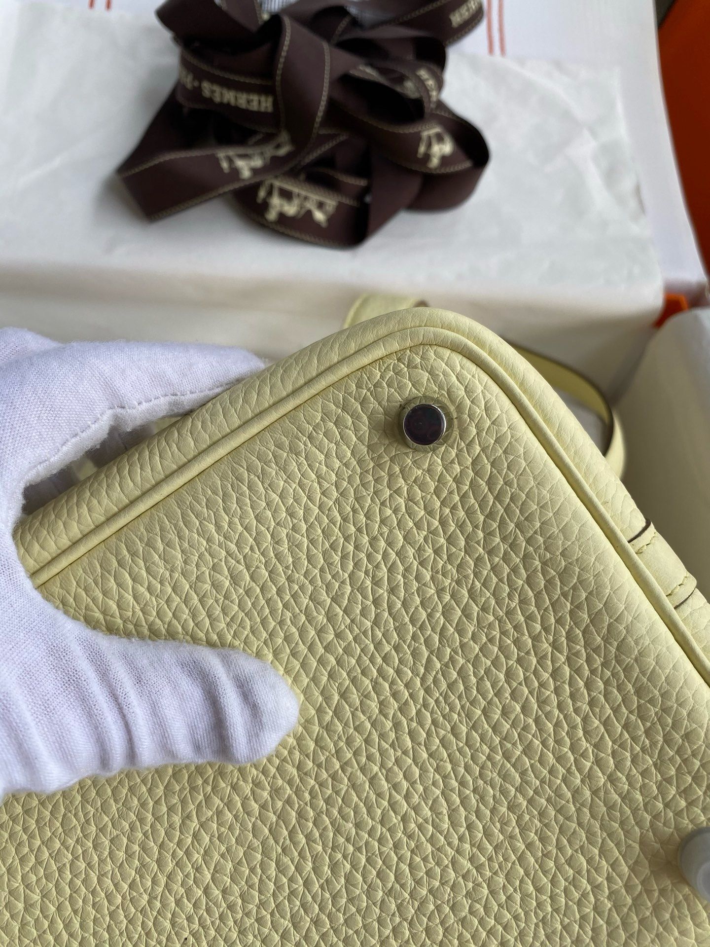 Hermes Picotin Lock 18 Handmade Bag in Jaune Milton Clemence Leather - Image 9