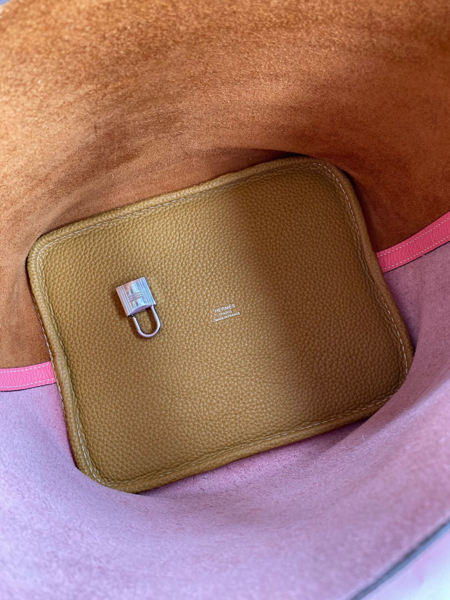 Hermes Picotin Lock 22 Bicolor Handmade Bag in Sesame and Rose Azalee Clemence Leather - Image 7
