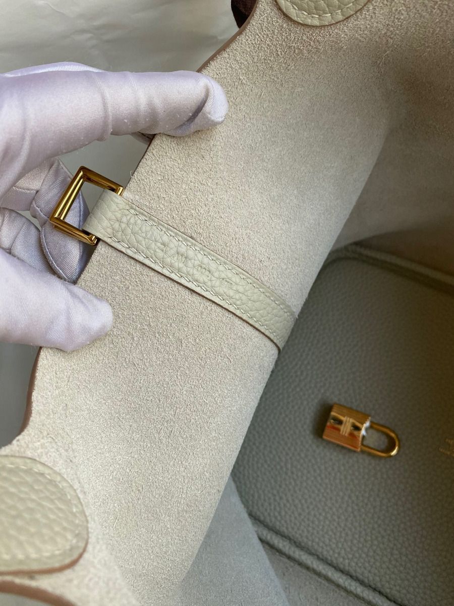 Hermes Picotin Lock 22 Handmade Bag in Pearl Grey Clemence Leather - Image 8
