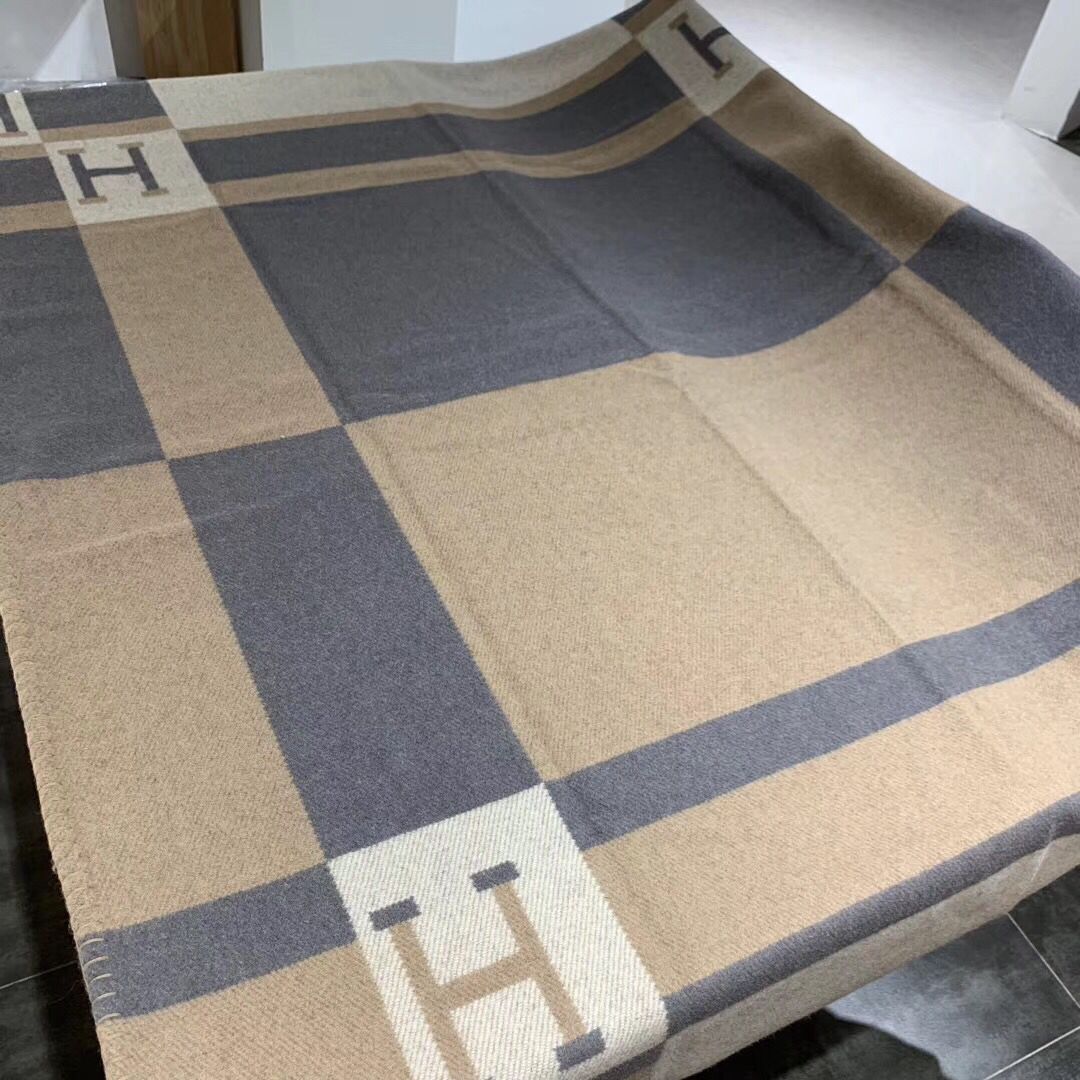 Hermes Nature Avalon Bayadere Throw Blanket - Image 9