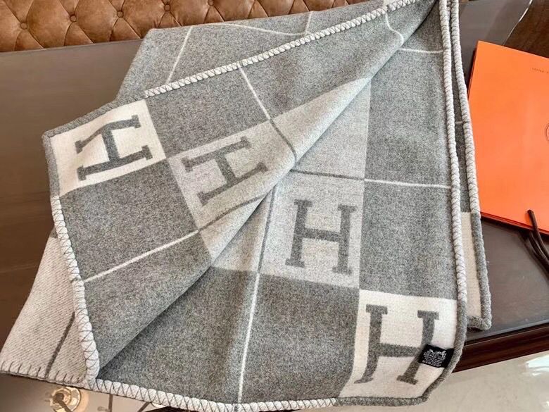 Hermes Grey Avalon III Throw Blanket - Image 6