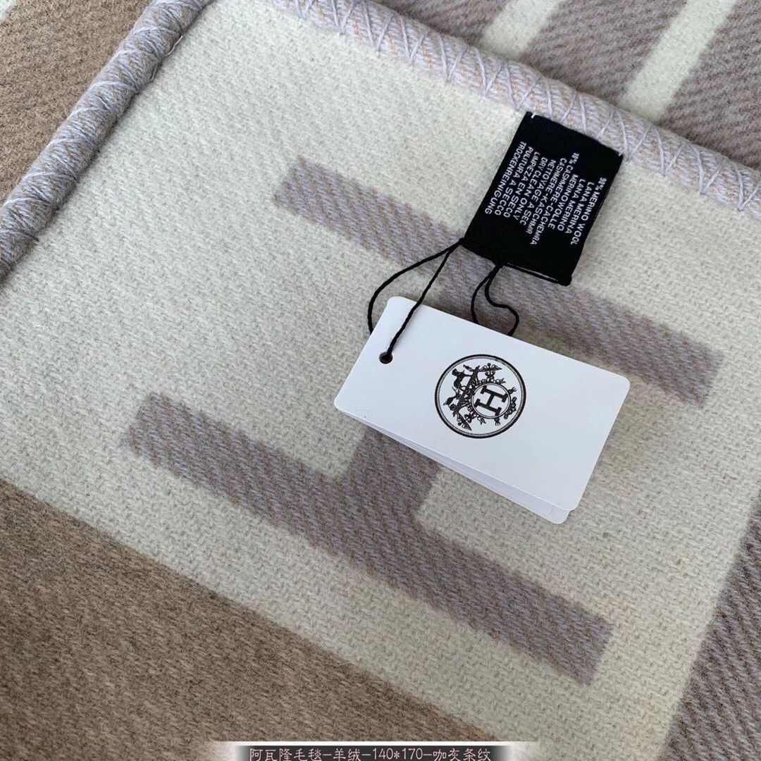 Hermes Ecru Naturel Avalon Vibration Throw Blanket - Image 9