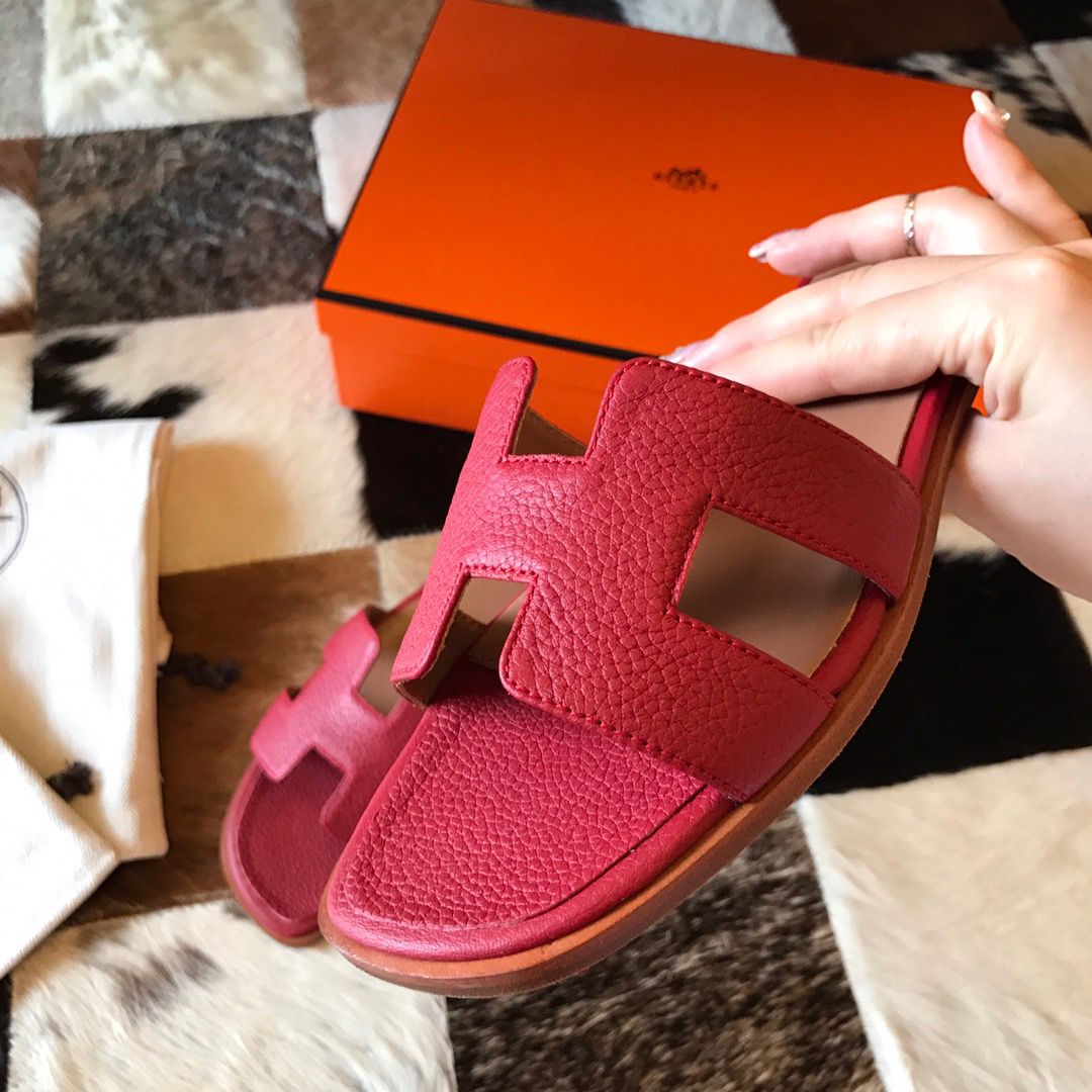 Hermes Oran Slide Sandals In Red Clemence Leather - Image 5