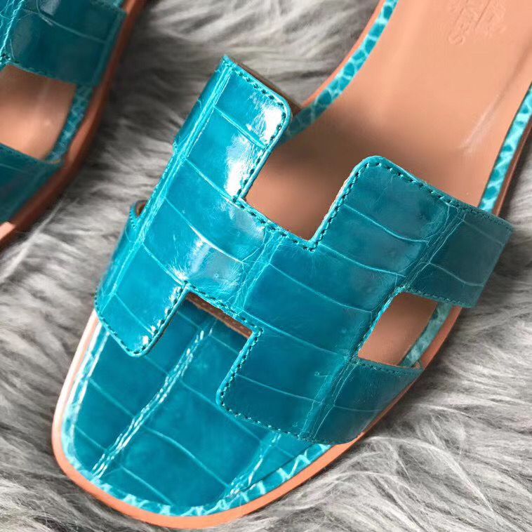 Hermes Oran Sandals In Blue Paon Shiny Niloticus Crocodile - Image 3