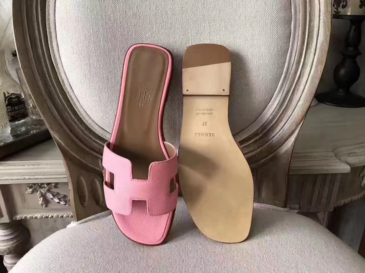 Hermes Oran Sandals In Pink Epsom Leather - Image 4