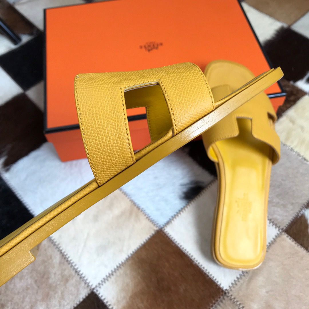 Hermes Oran Slide Sandals In Yellow Epsom Calfskin - Image 5