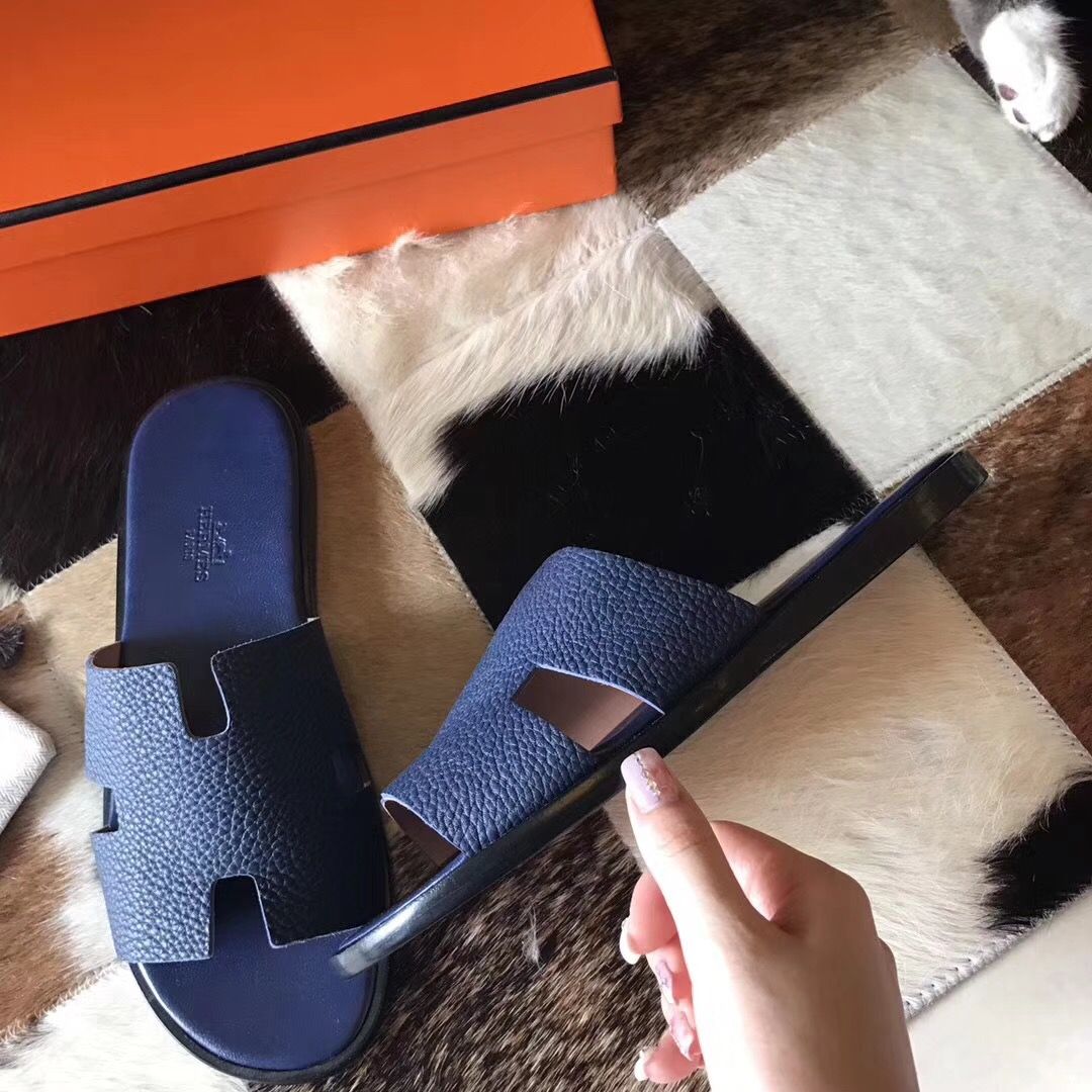 Hermes Izmir Sandals In Navy Blue Clemence Leather - Image 5