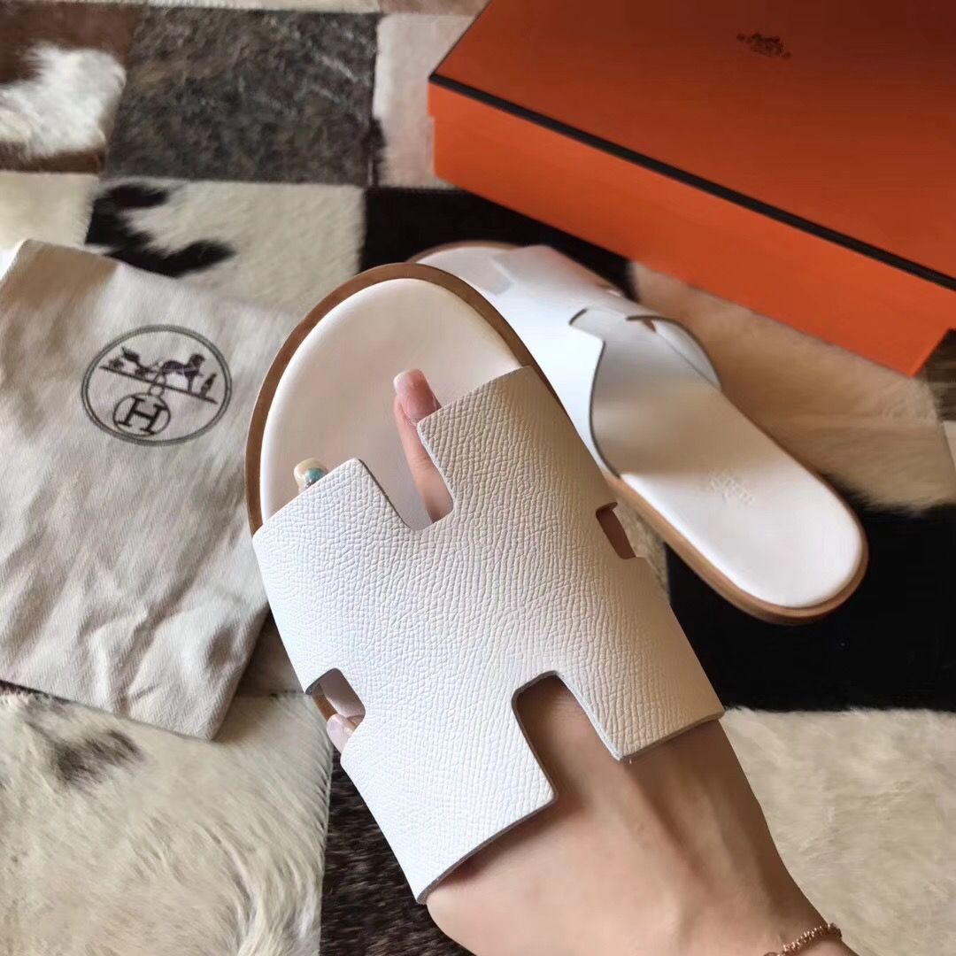 Hermes Izmir Sandals In White Epsom Leather - Image 8